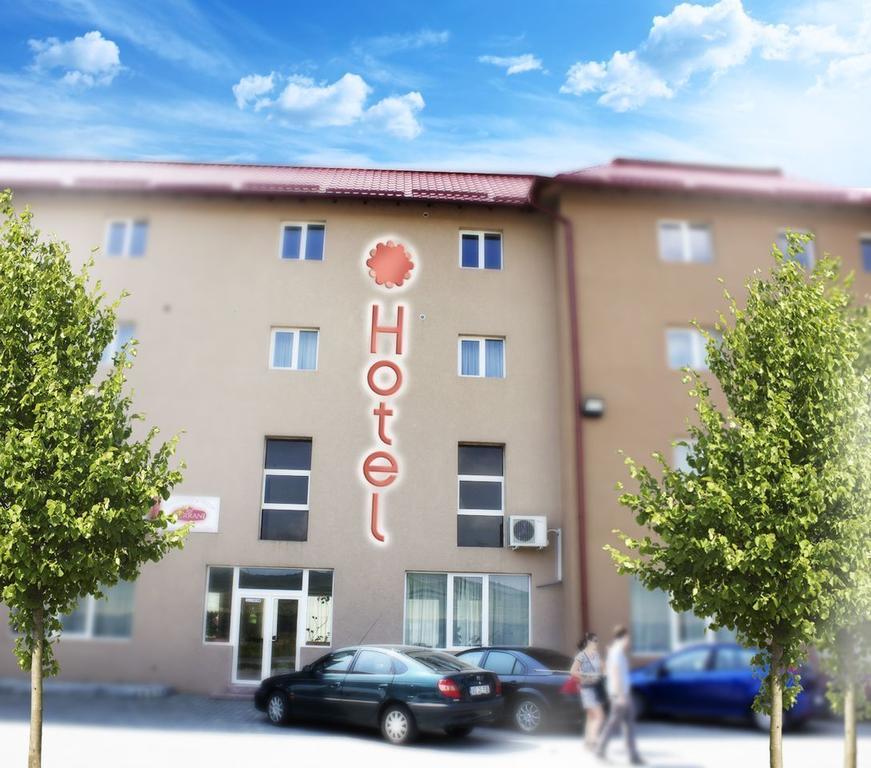 Pensiunea Vidcom Floreşti Exteriör bild
